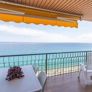 Pis Embaixador 1a Linea De Mar Appartement
